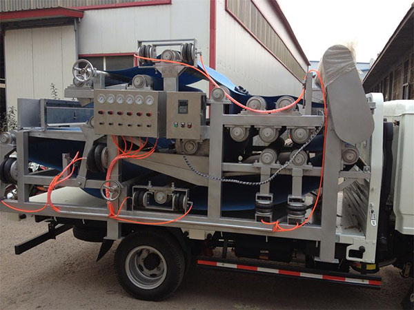 廢渣脫水機(jī)發(fā)貨現(xiàn)場