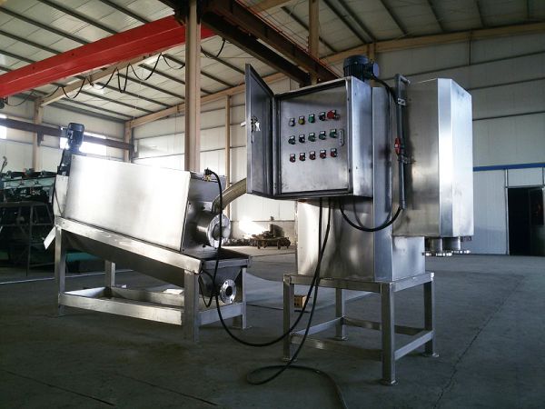 疊螺式污泥脫水機(jī)-廣州某醫(yī)院設(shè)備發(fā)貨